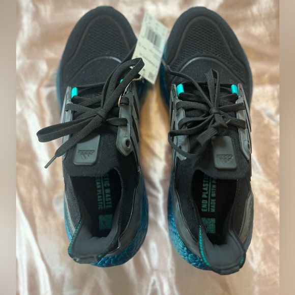 Adidas ocean plastic Primeknit Ultraboost 22 - Picture 7 of 9